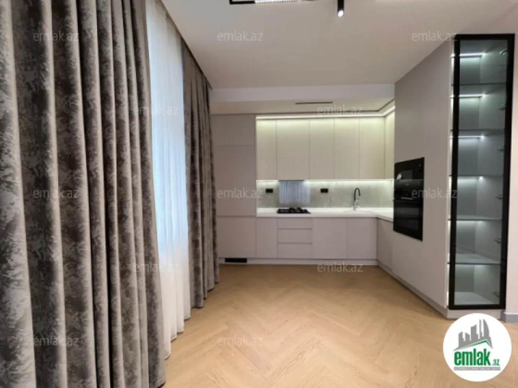 Satılır 3 otaqlı yeni tikili 120 m²