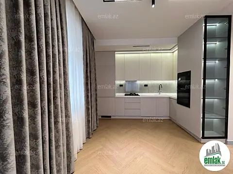 Satılır 3 otaqlı yeni tikili 120 m²