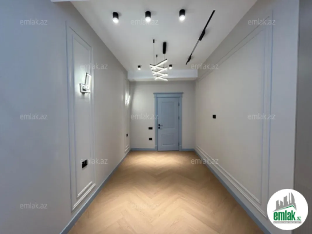 Satılır 3 otaqlı yeni tikili 120 m²