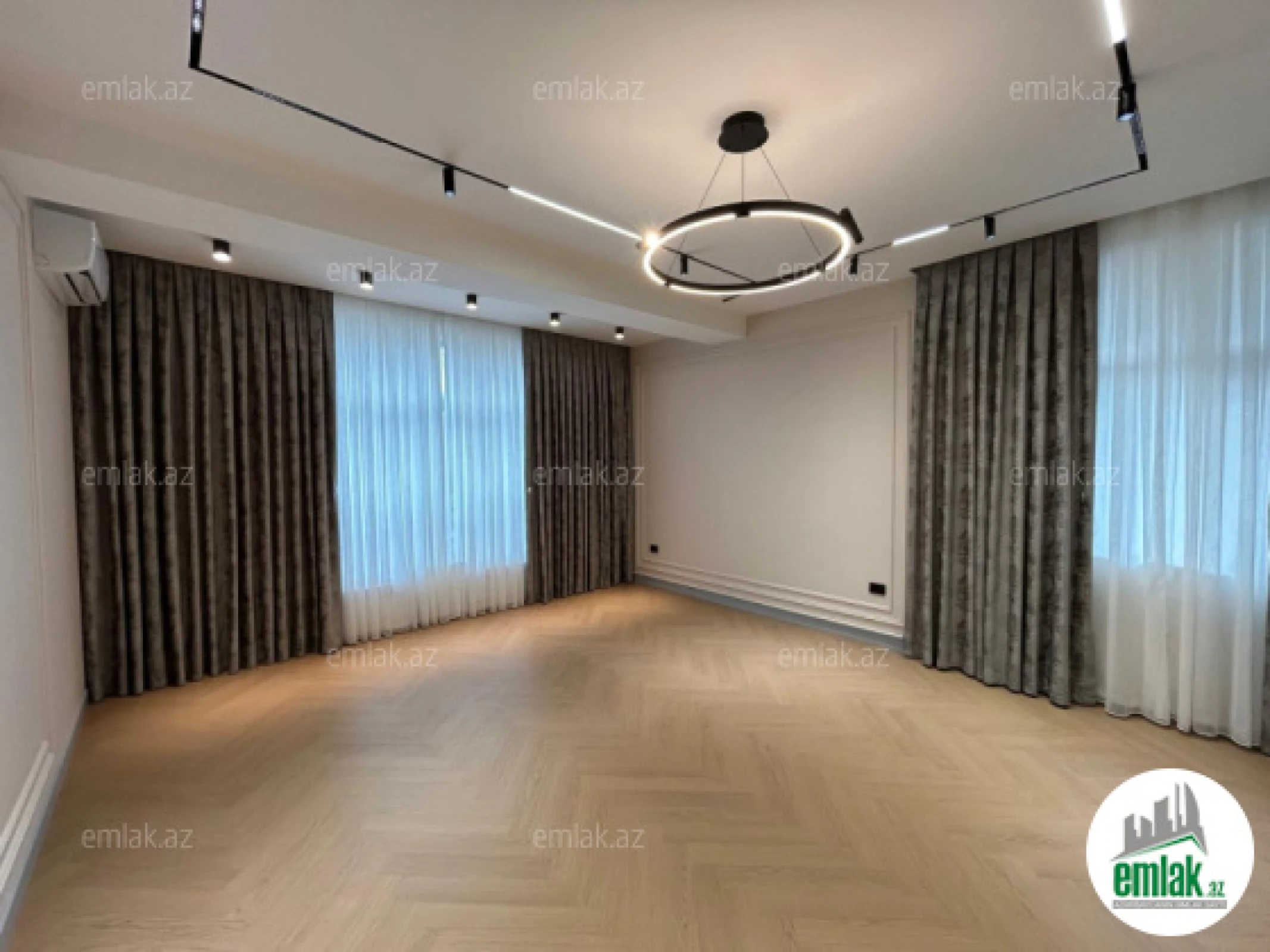 Satılır 3 otaqlı yeni tikili 120 m²