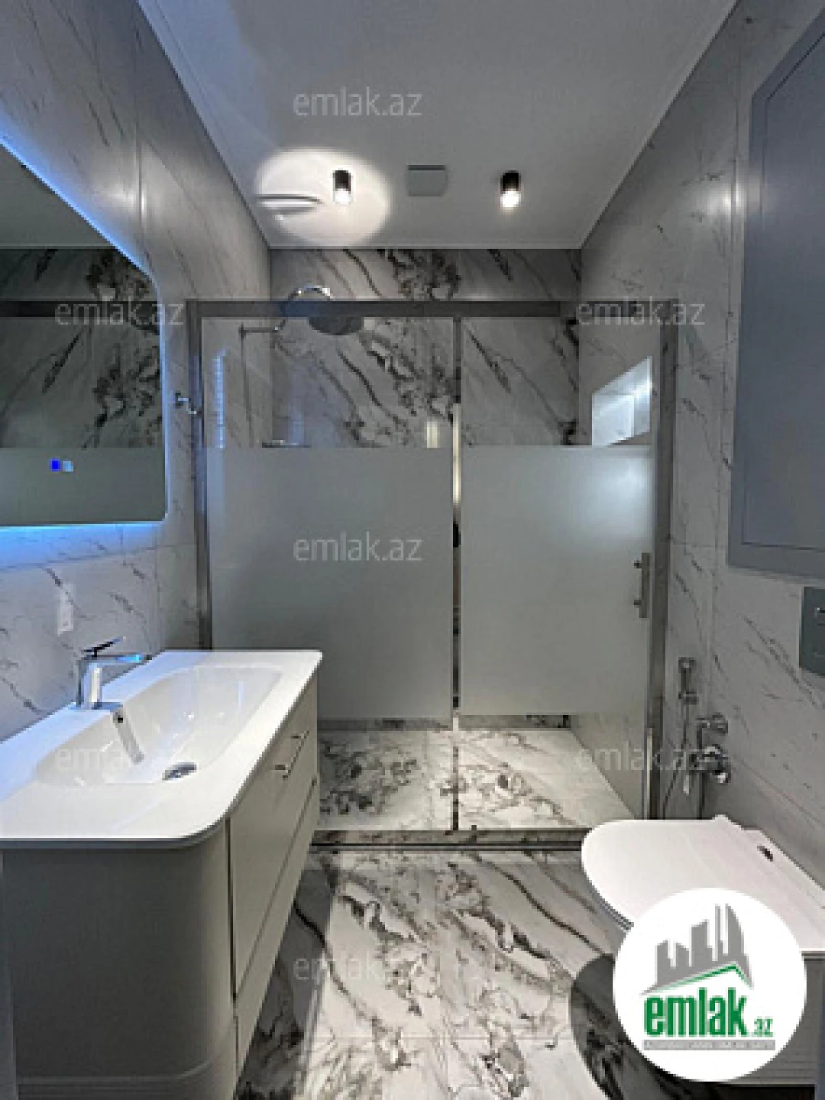 Satılır 3 otaqlı yeni tikili 120 m²