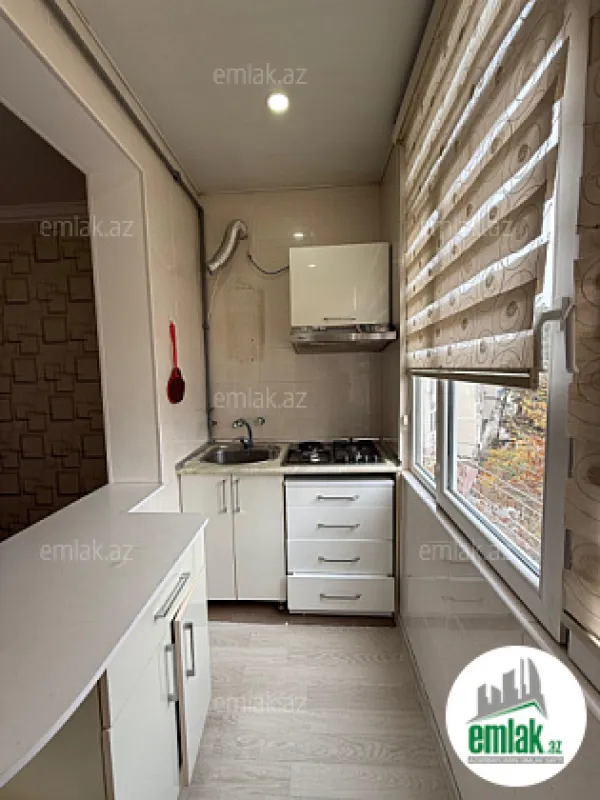 Satılır 2 otaqlı köhnə tikili 40 m²