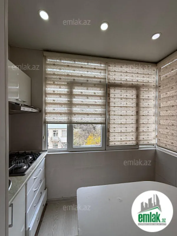 Satılır 2 otaqlı köhnə tikili 40 m²