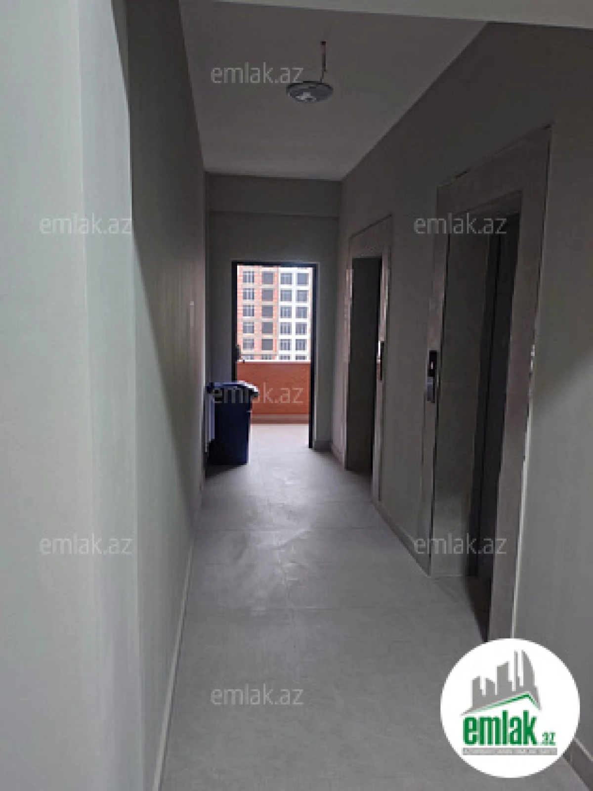Satılır 2 otaqlı yeni tikili 64 m²