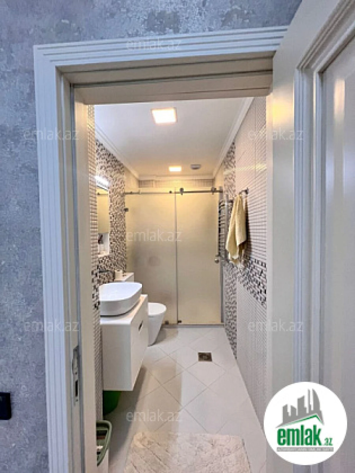 Satılır 2 otaqlı yeni tikili 100 m²