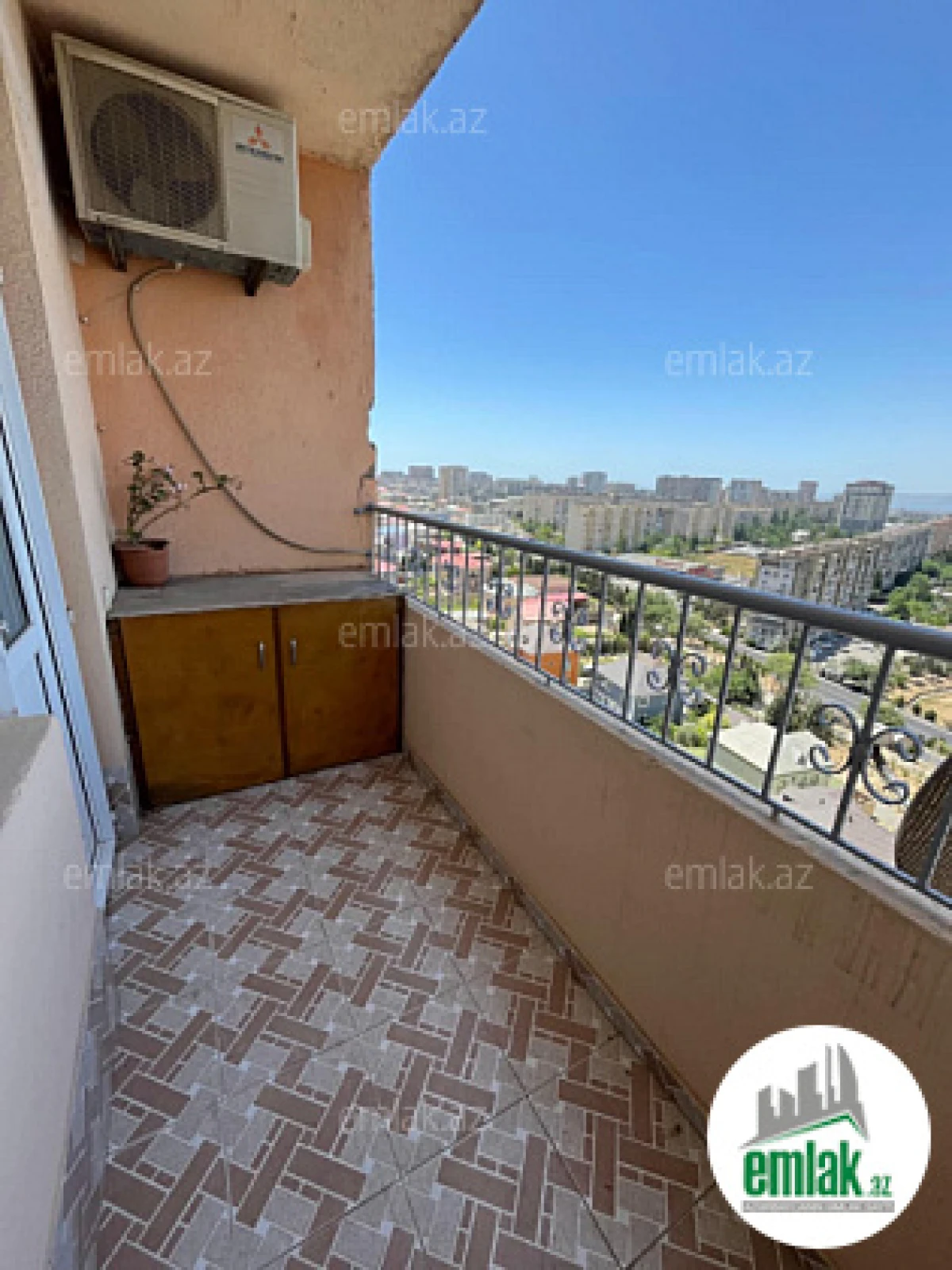 Satılır 3 otaqlı yeni tikili 130 m²