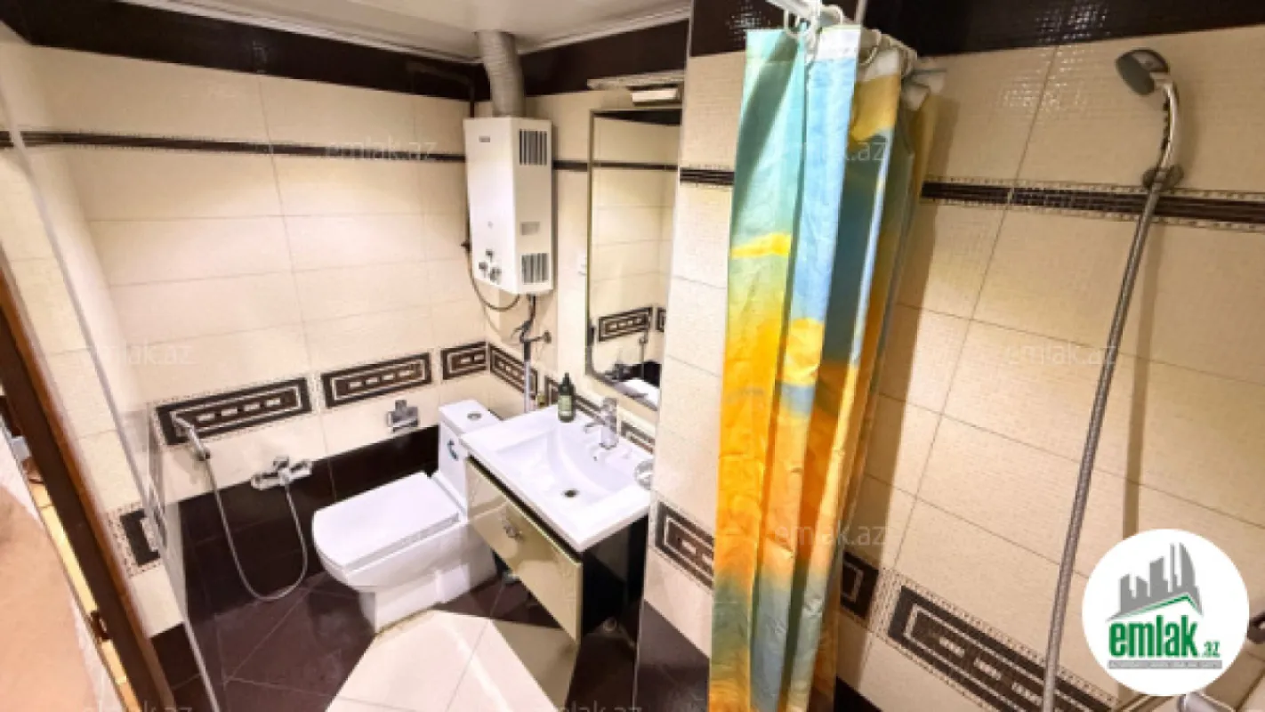 Satılır 4 otaqlı köhnə tikili 90 m²