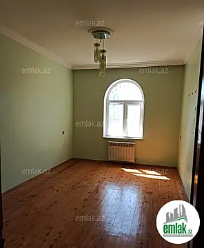 Satılır 8 otaqlı həyət evi 300 m²