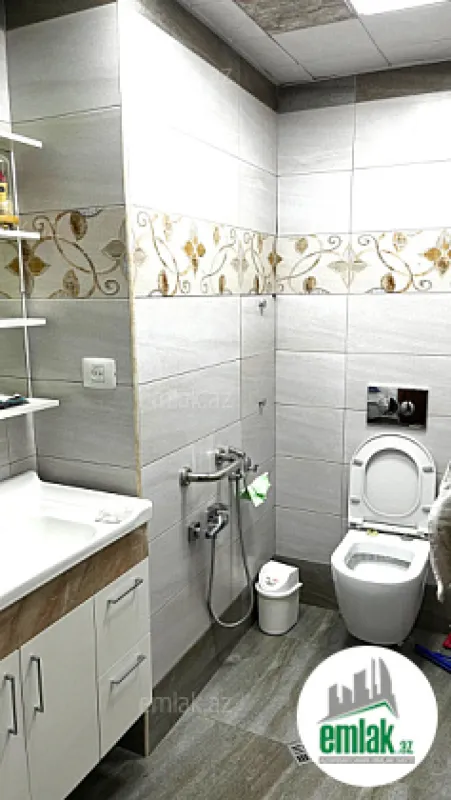 Satılır 3 otaqlı yeni tikili 105 m²