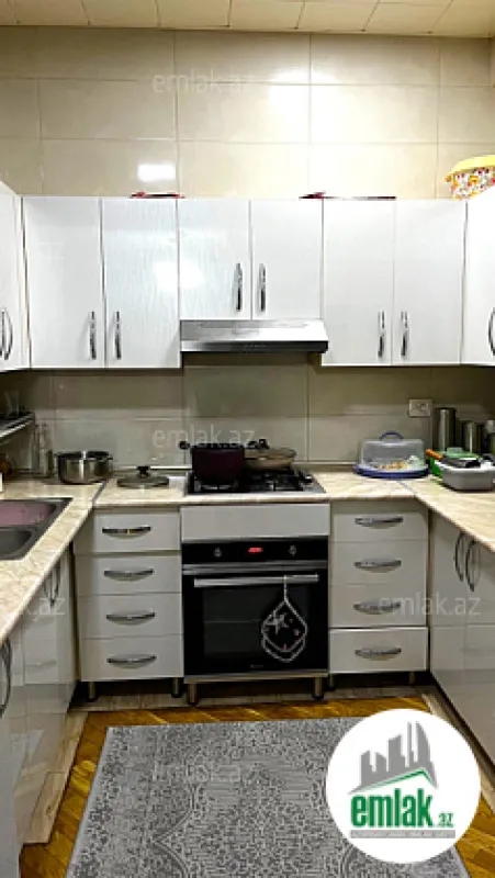 Satılır 3 otaqlı yeni tikili 105 m²