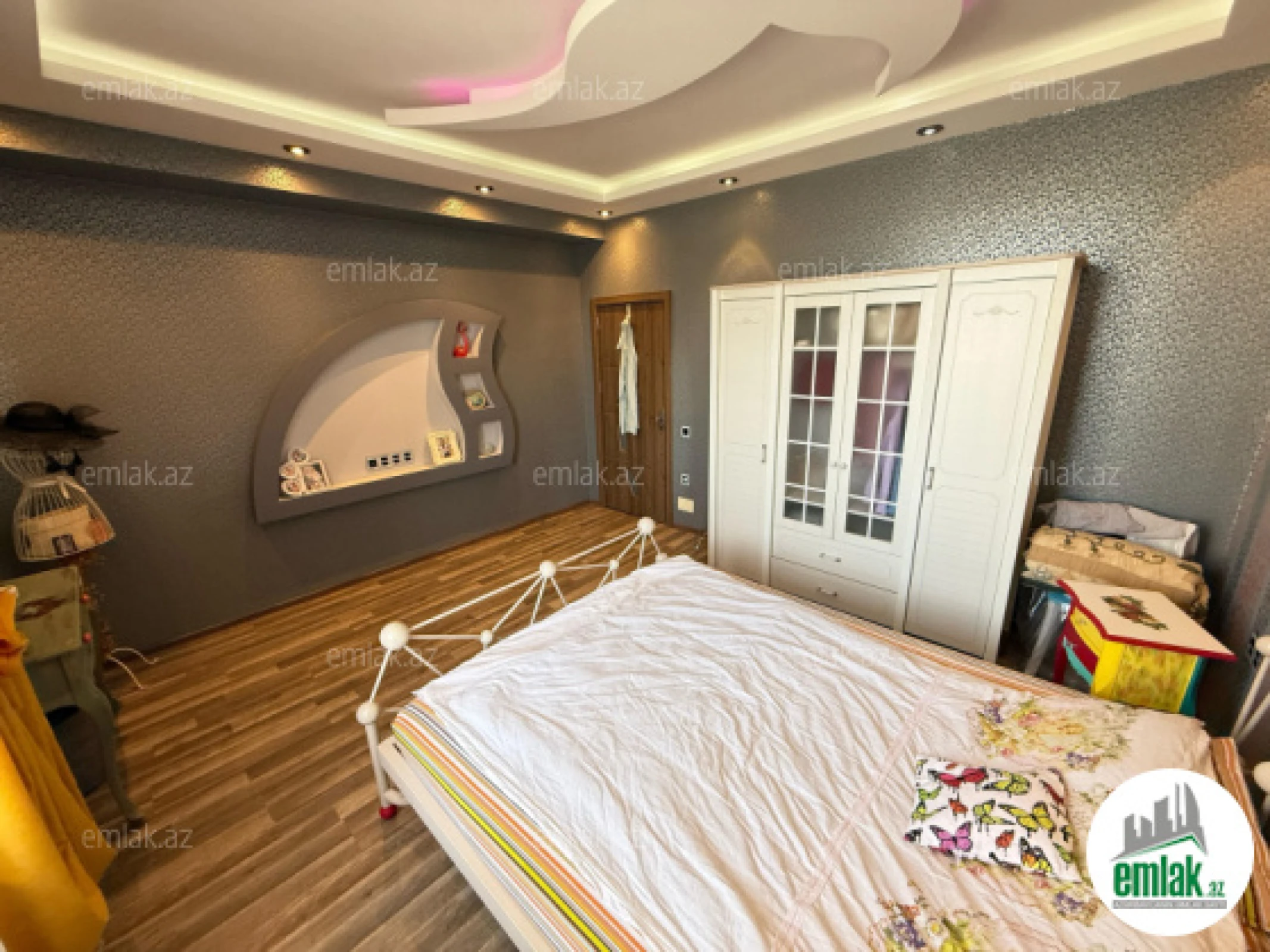 Satılır 2 otaqlı yeni tikili 86 m²