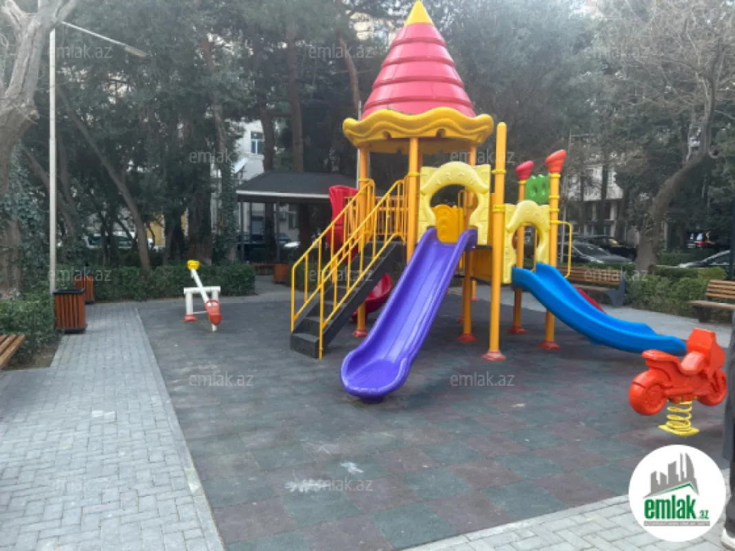 Satılır 2 otaqlı köhnə tikili 50 m²