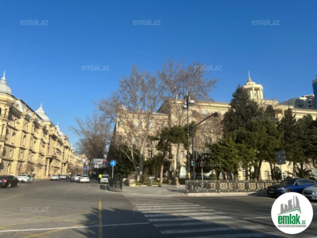 Satılır 2 otaqlı köhnə tikili 50 m²