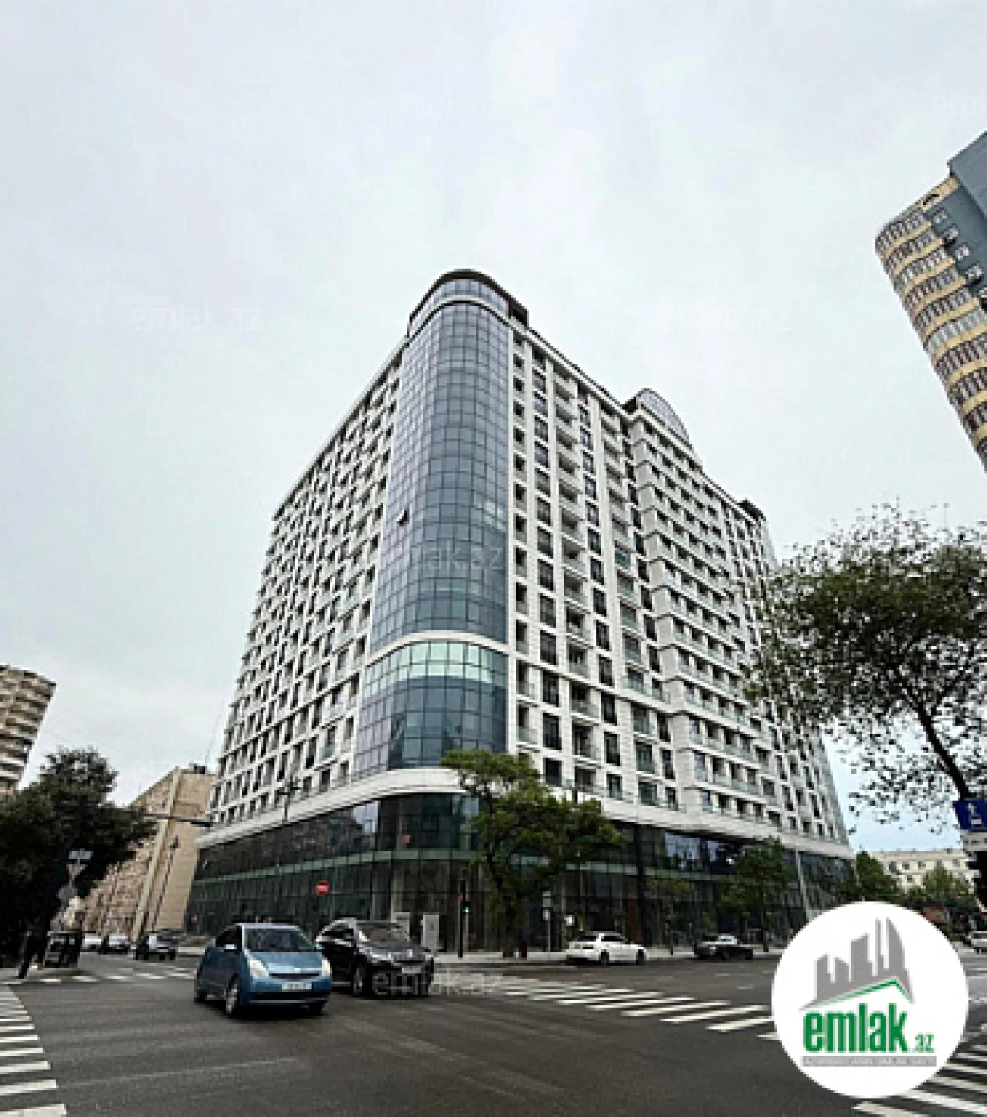Satılır 2 otaqlı yeni tikili 60 m²