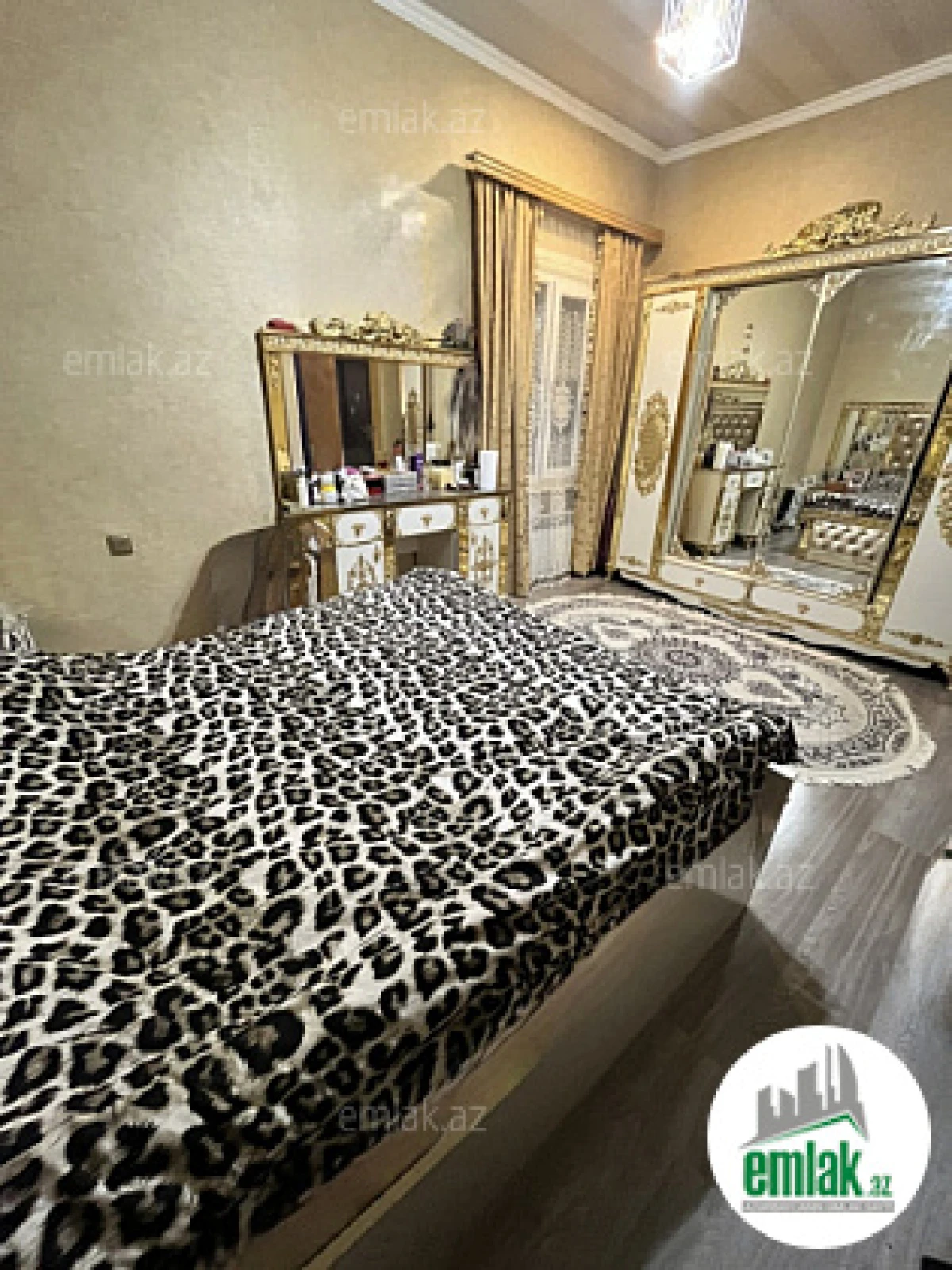 Satılır 4 otaqlı həyət evi 140 m²