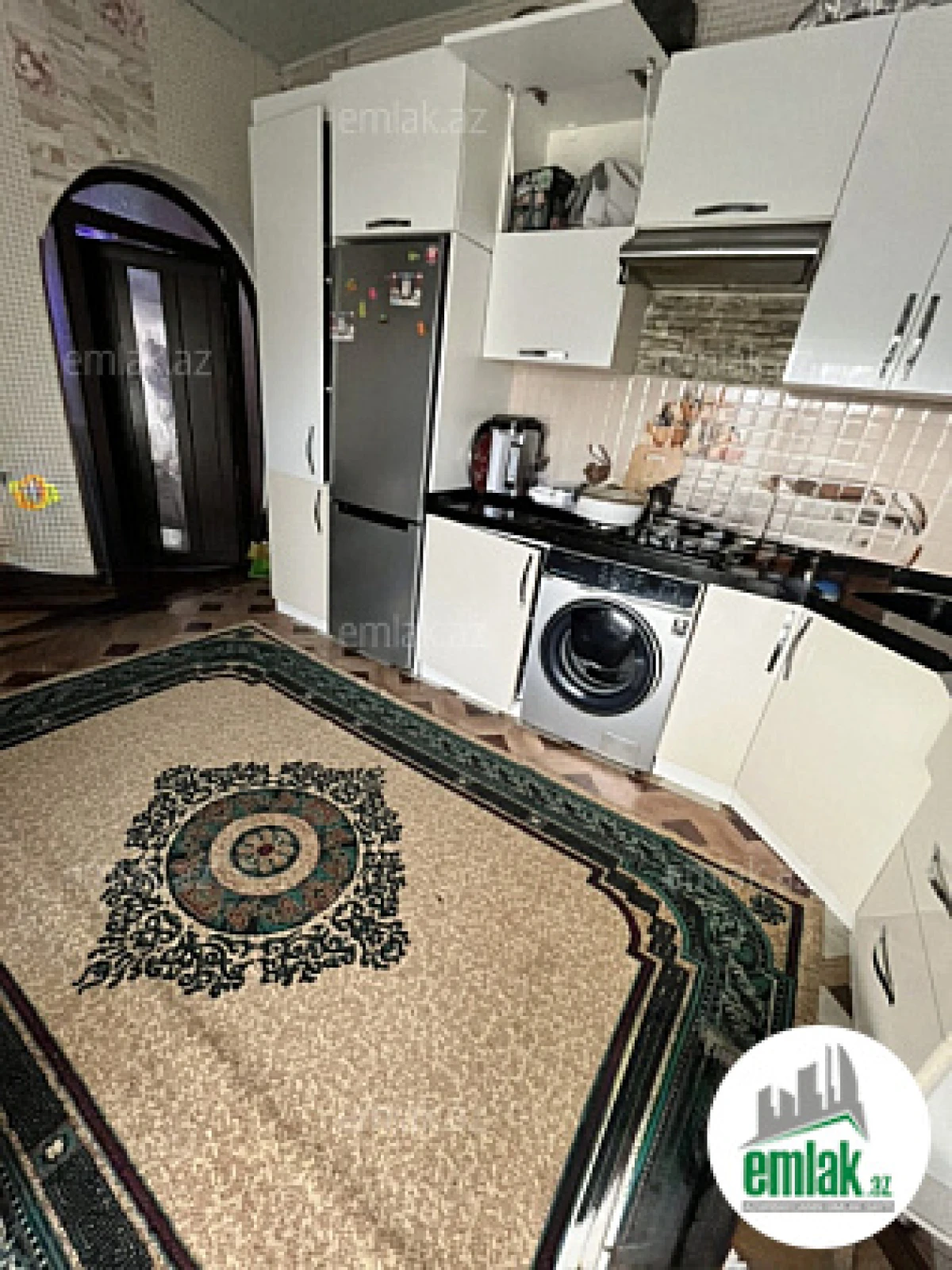 Satılır 4 otaqlı həyət evi 140 m²