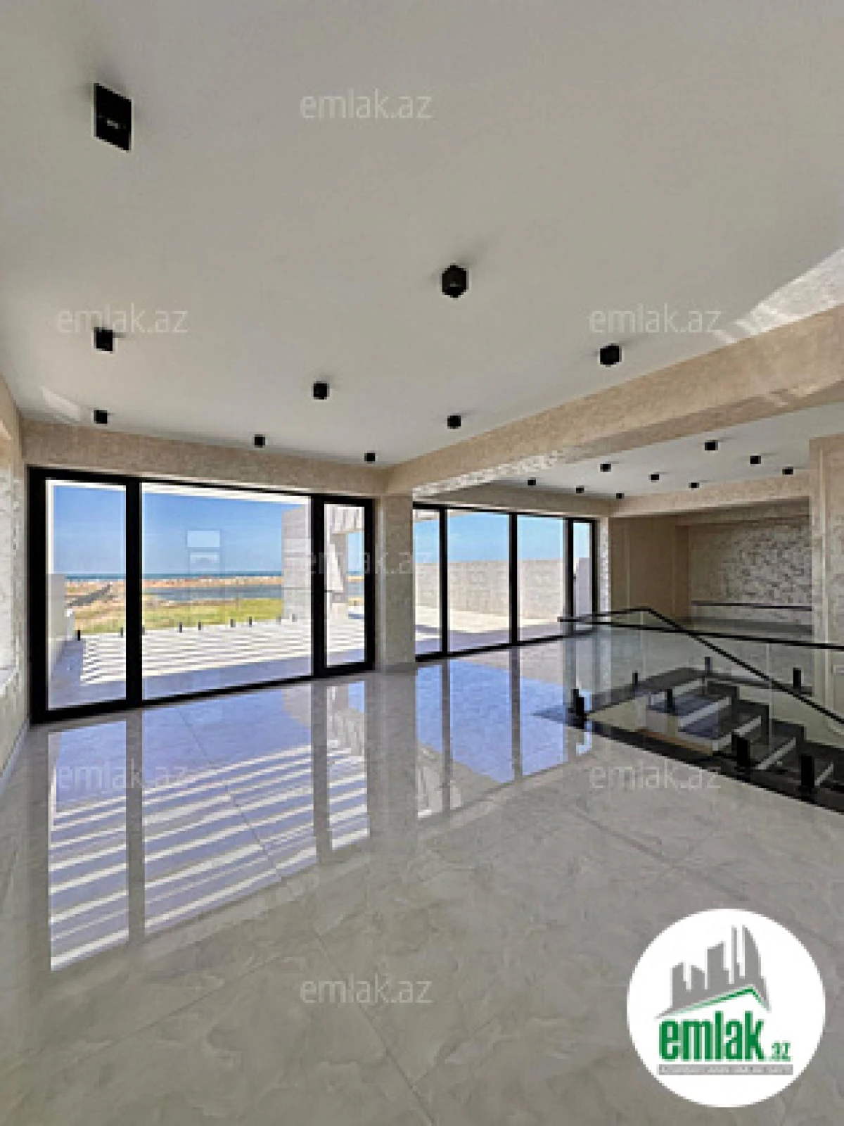 Satılır 7 otaqlı həyət evi 500 m²