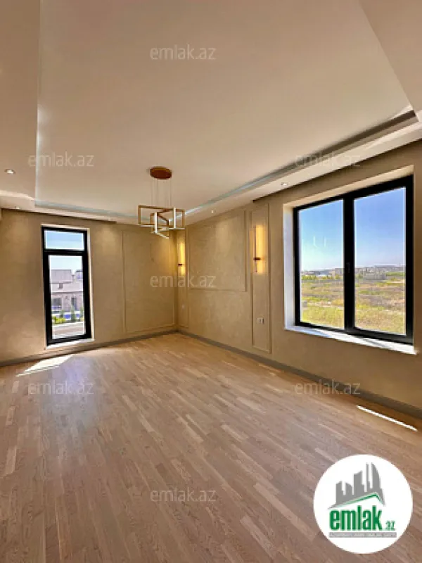 Satılır 7 otaqlı həyət evi 500 m²