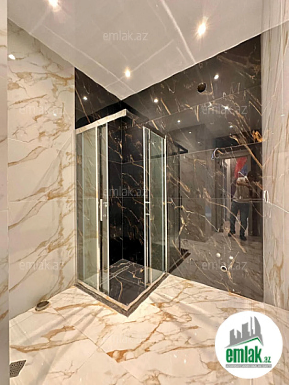 Satılır 7 otaqlı həyət evi 500 m²