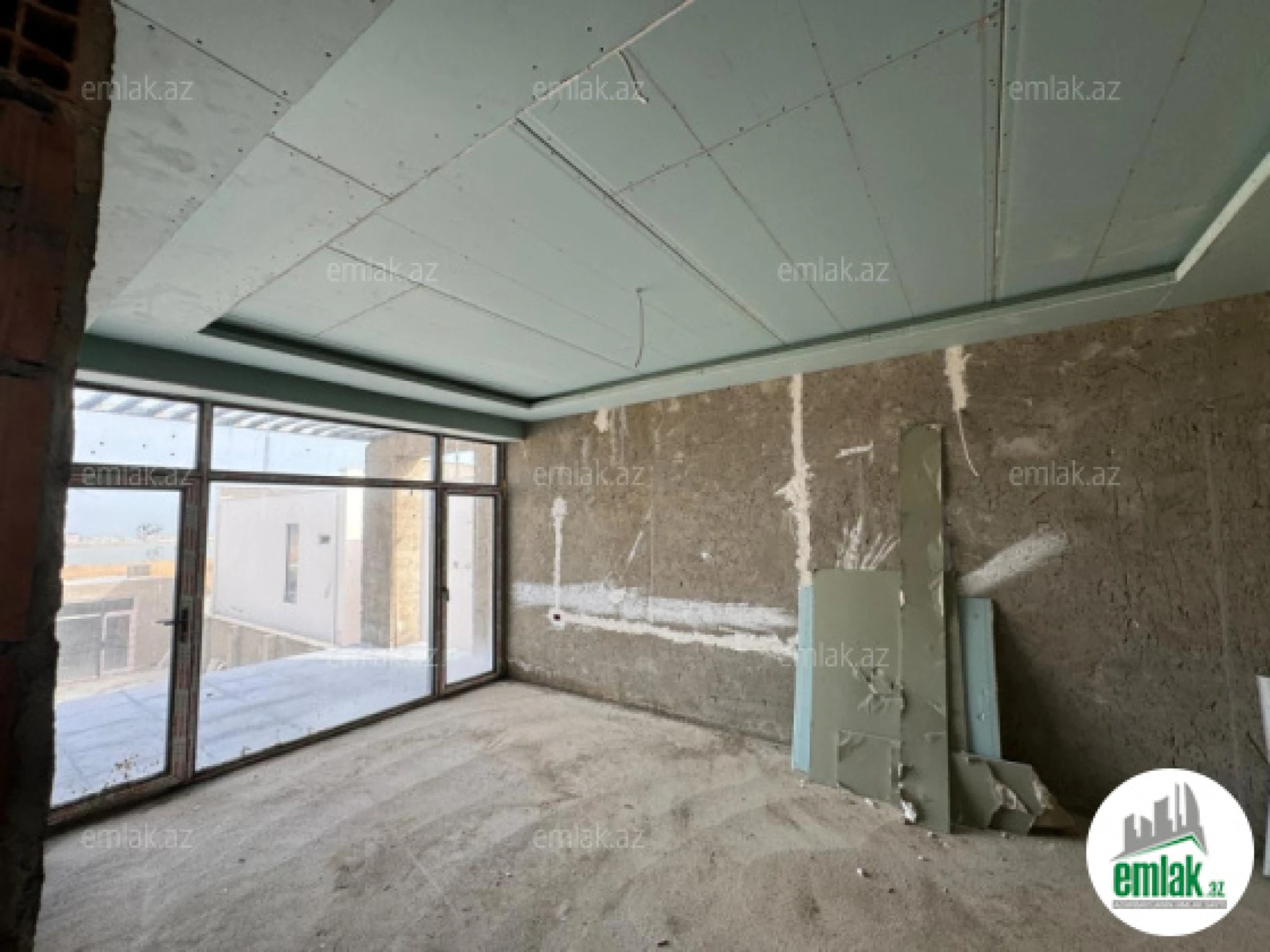 Satılır 7 otaqlı həyət evi 500 m²