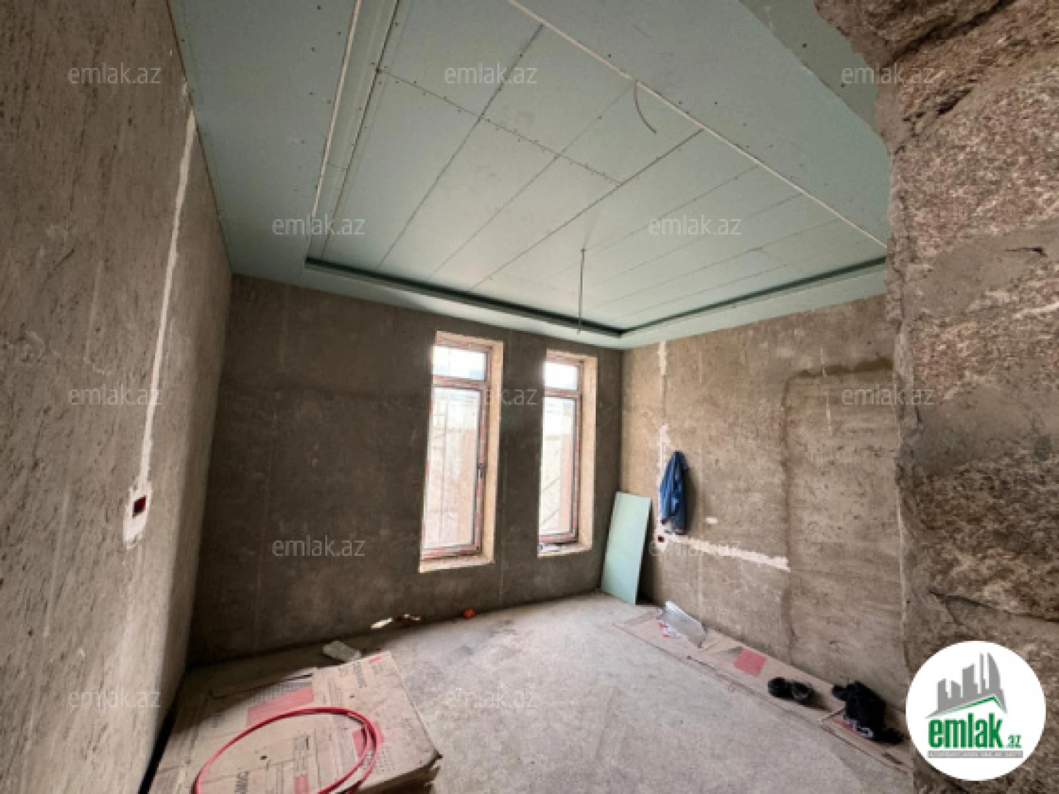 Satılır 7 otaqlı həyət evi 500 m²