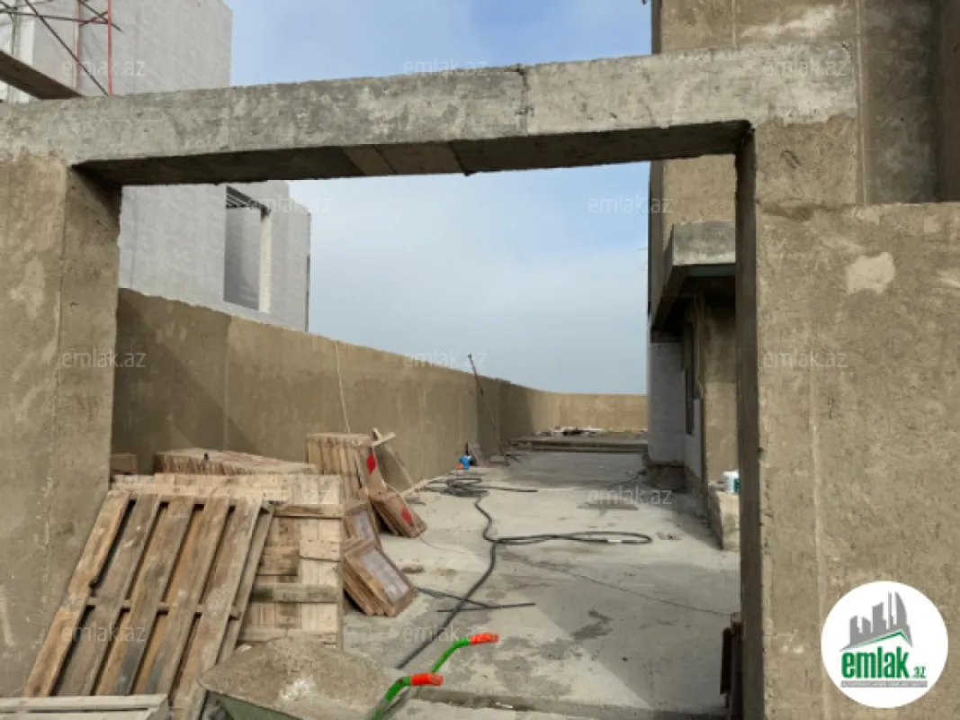 Satılır 7 otaqlı həyət evi 500 m²