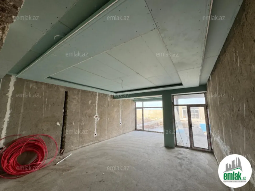 Satılır 7 otaqlı həyət evi 500 m²