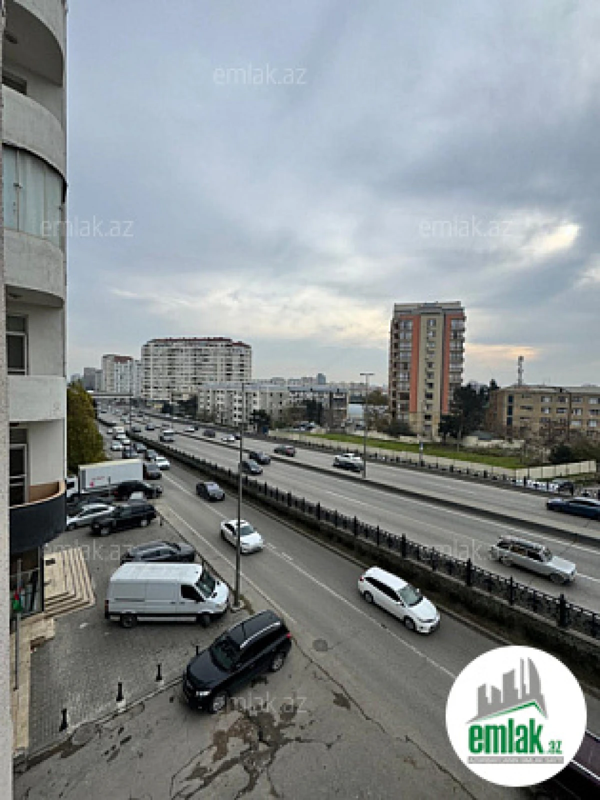 Satılır 2 otaqlı köhnə tikili 55 m²