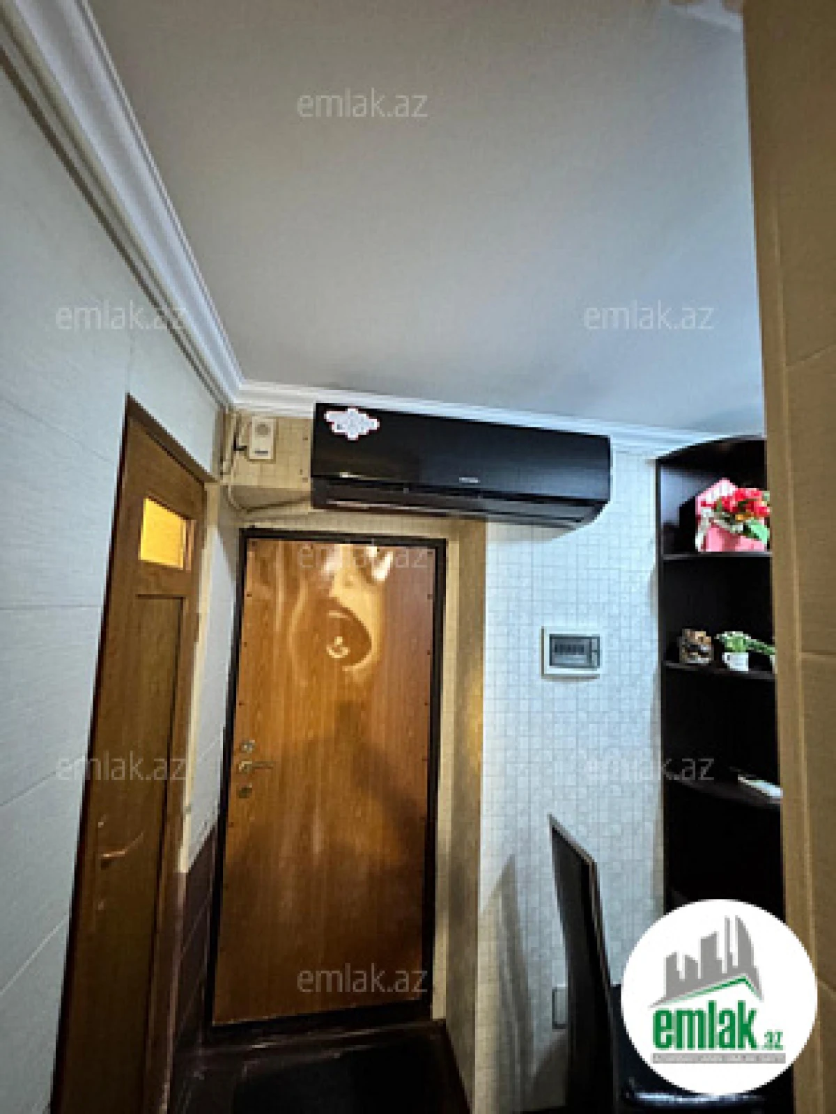 Satılır 2 otaqlı köhnə tikili 55 m²