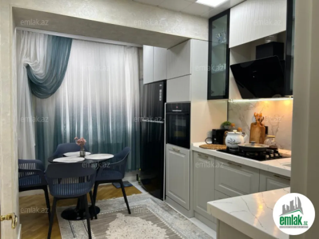 Satılır 2 otaqlı köhnə tikili 70 m²