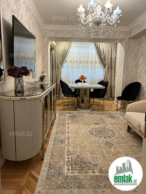 Satılır 2 otaqlı köhnə tikili 70 m²