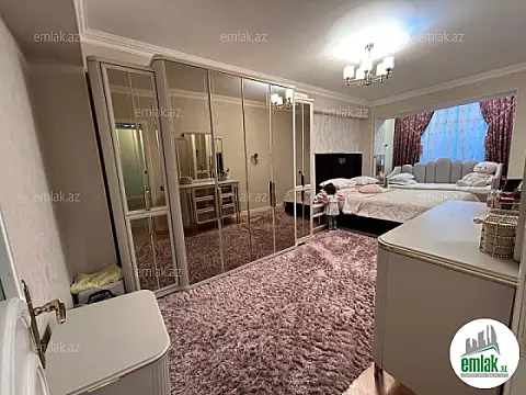 Satılır 2 otaqlı köhnə tikili 70 m²