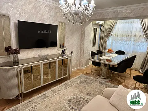 Satılır 2 otaqlı köhnə tikili 70 m²