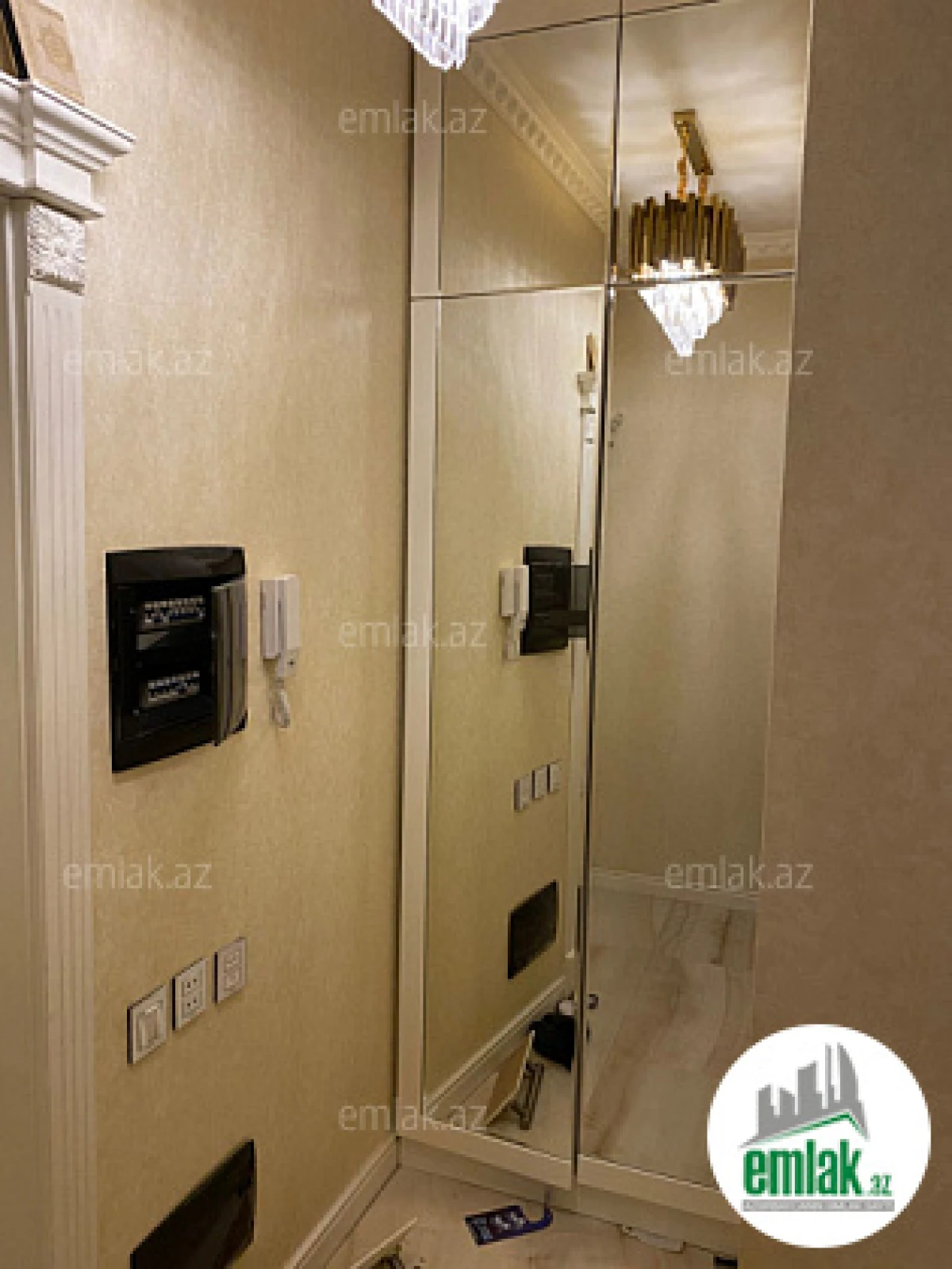 Satılır 4 otaqlı yeni tikili 125 m²