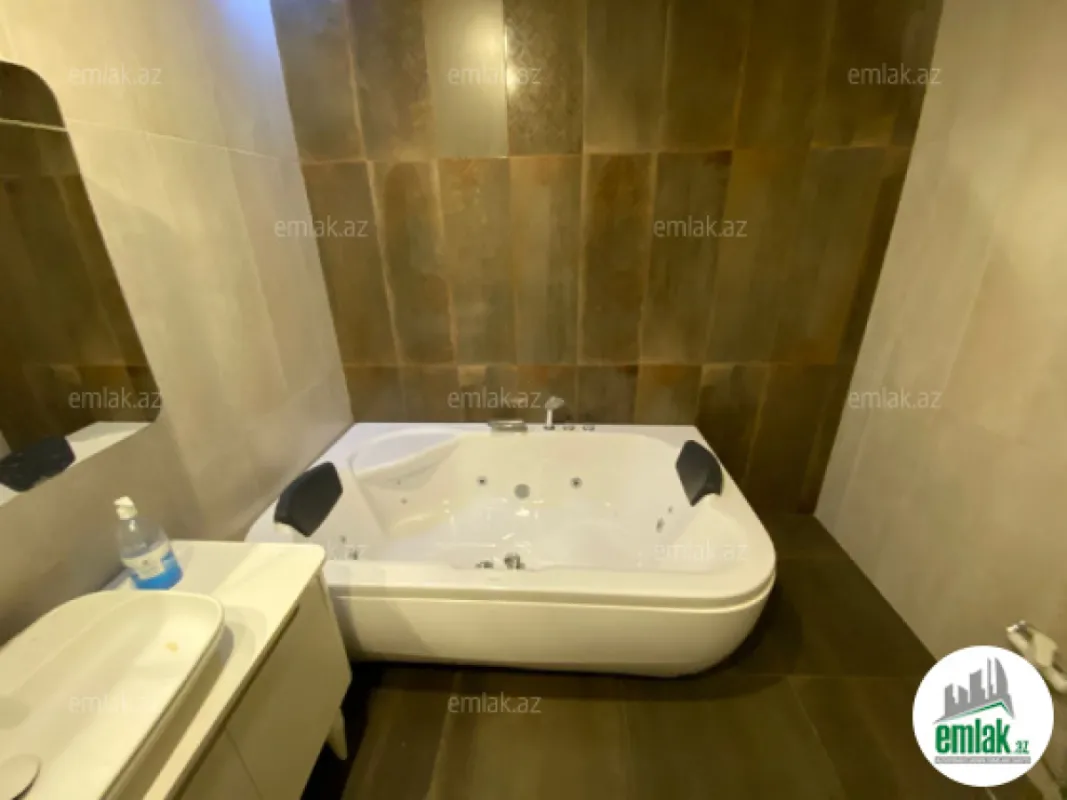 Satılır 4 otaqlı yeni tikili 125 m²