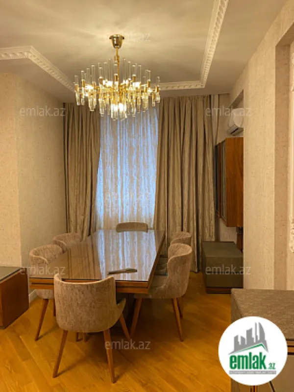 Satılır 4 otaqlı yeni tikili 125 m²