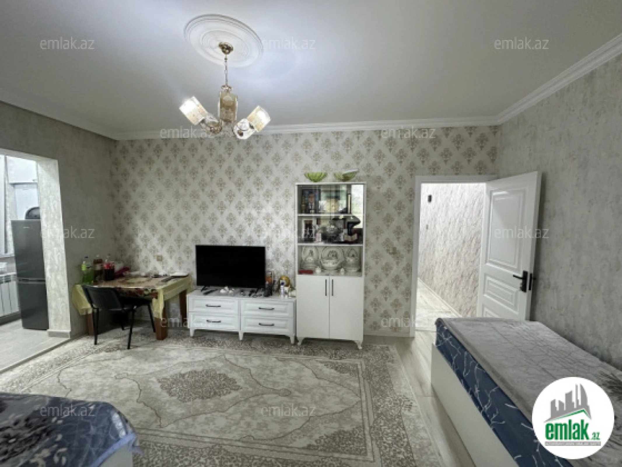Satılır 2 otaqlı köhnə tikili 50 m²