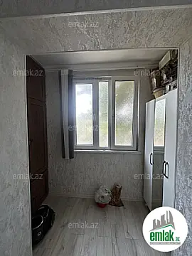 Satılır 2 otaqlı köhnə tikili 50 m²