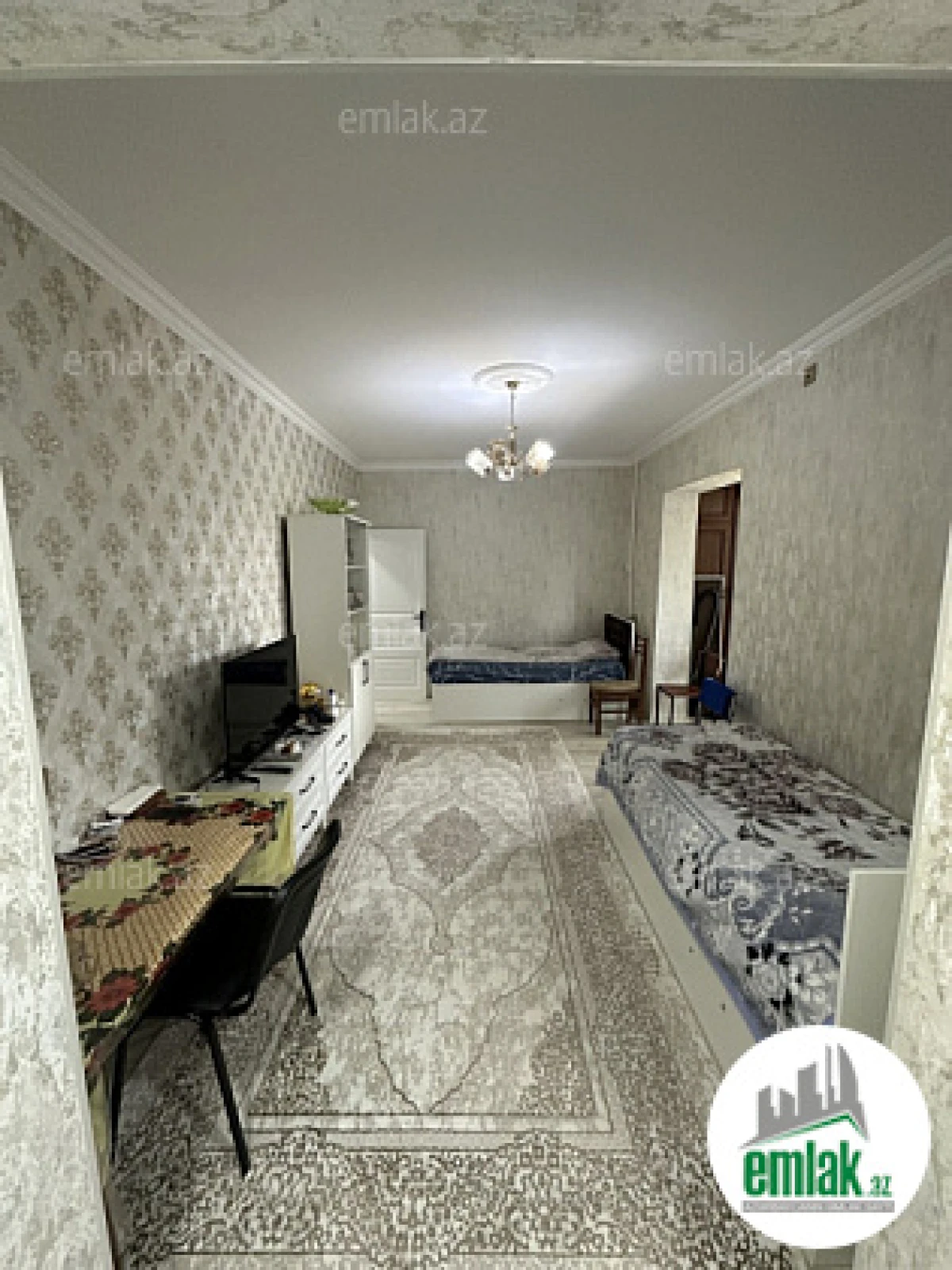 Satılır 2 otaqlı köhnə tikili 50 m²