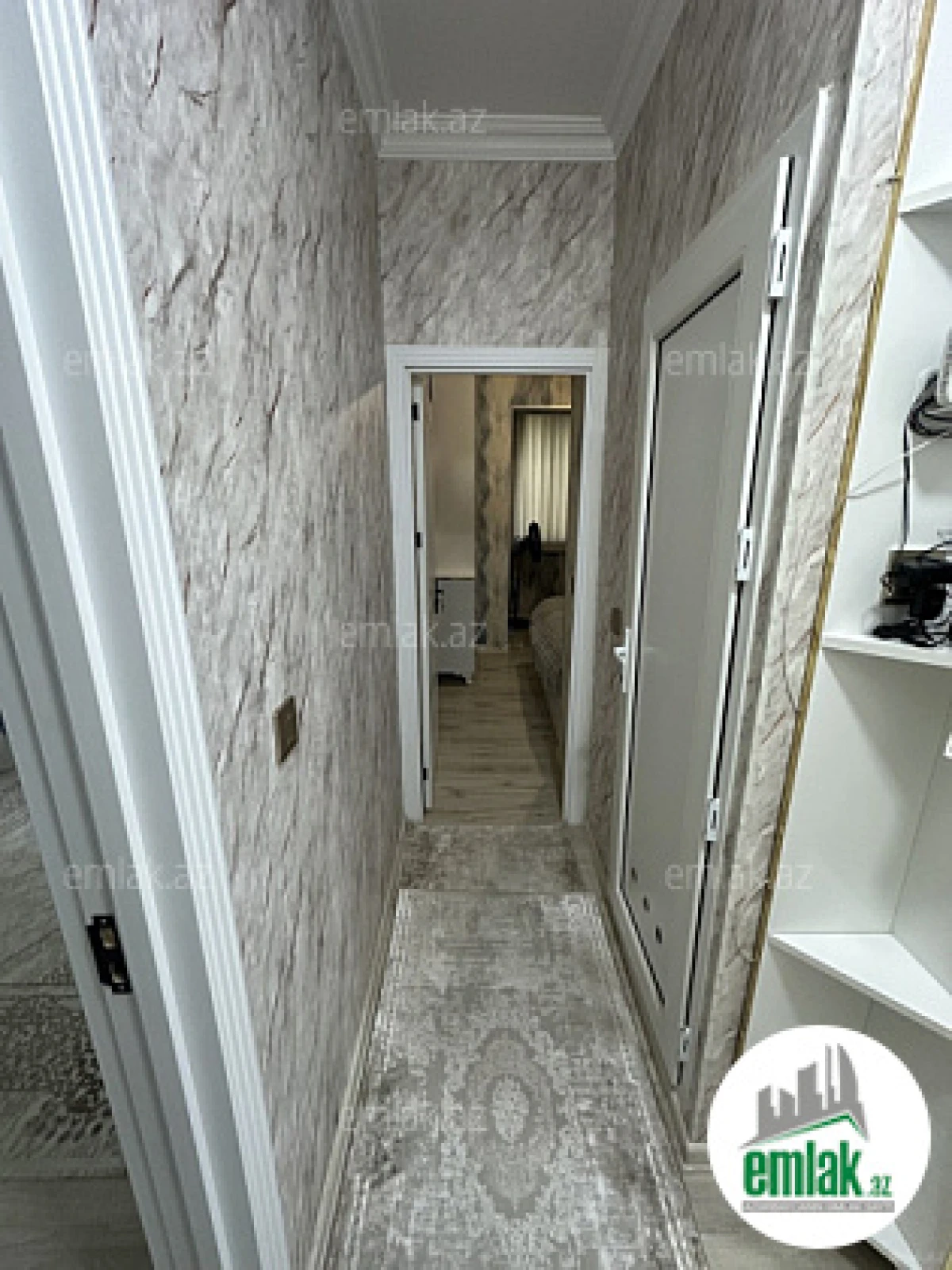 Satılır 2 otaqlı köhnə tikili 50 m²