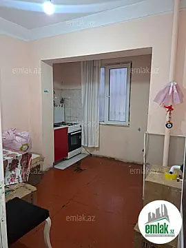 Satılır 2 otaqlı köhnə tikili 60 m²