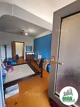 Satılır 2 otaqlı köhnə tikili 60 m²