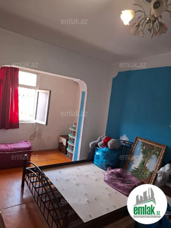 Satılır 2 otaqlı köhnə tikili 60 m²