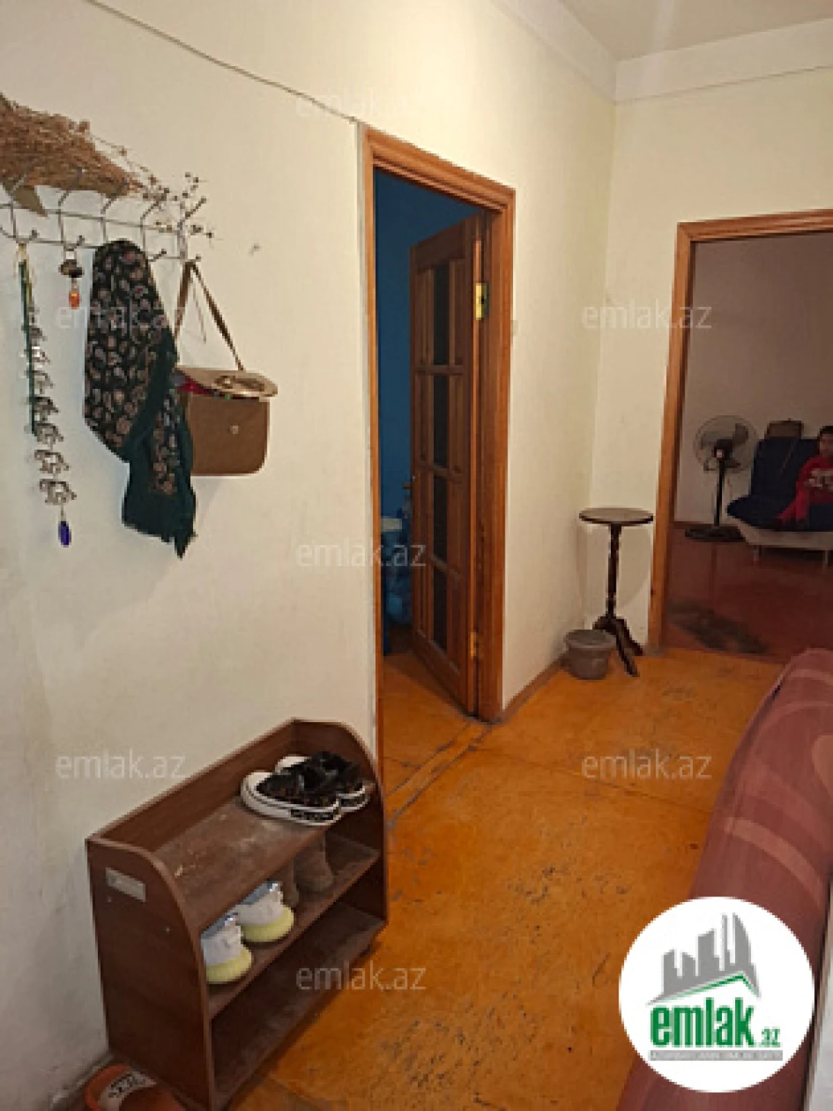 Satılır 2 otaqlı köhnə tikili 60 m²