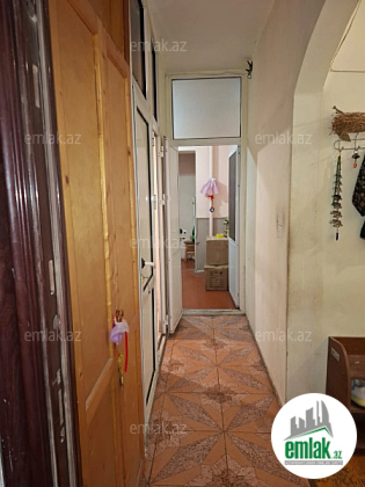 Satılır 2 otaqlı köhnə tikili 60 m²