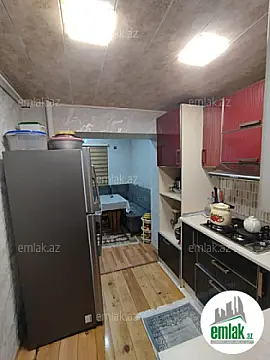 Satılır 3 otaqlı köhnə tikili 85 m²