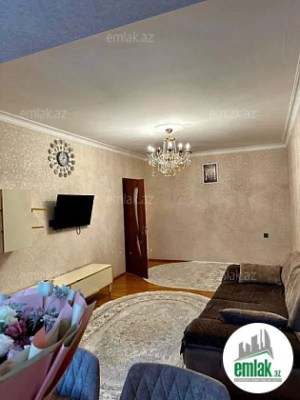 Satılır 3 otaqlı köhnə tikili 95 m²