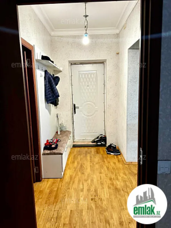 Satılır 3 otaqlı köhnə tikili 95 m²