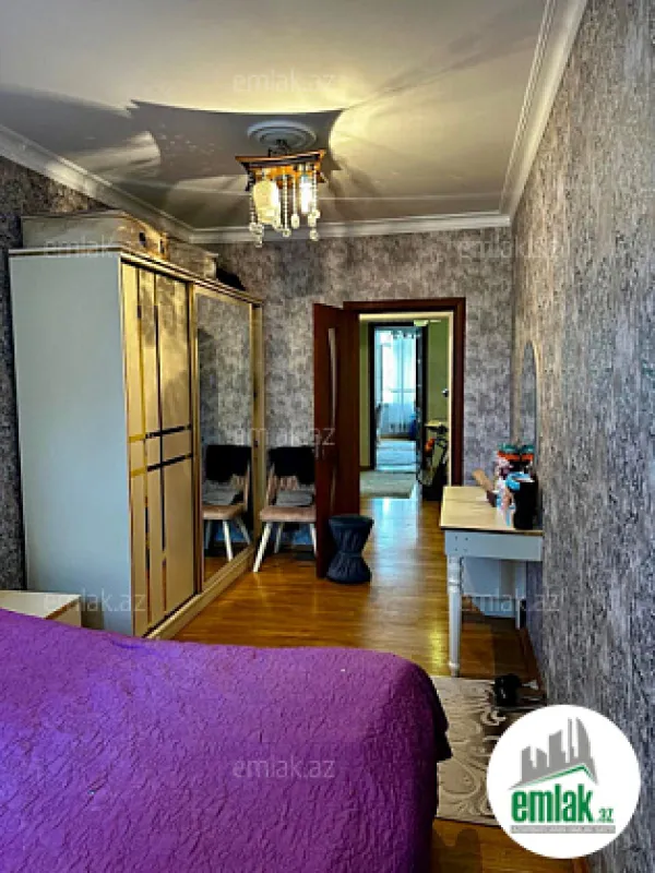 Satılır 3 otaqlı köhnə tikili 95 m²