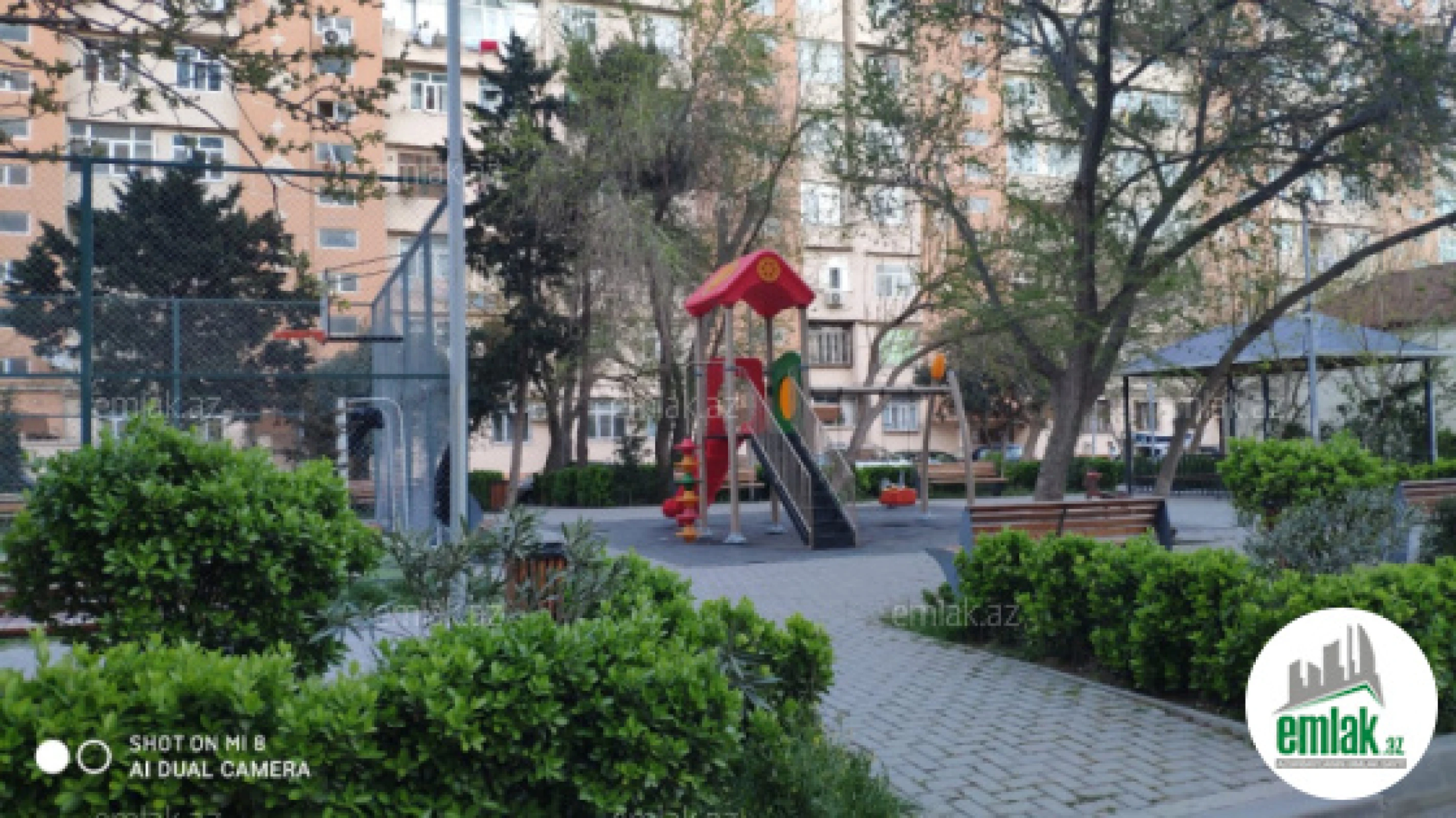 Satılır 3 otaqlı köhnə tikili 90 m²